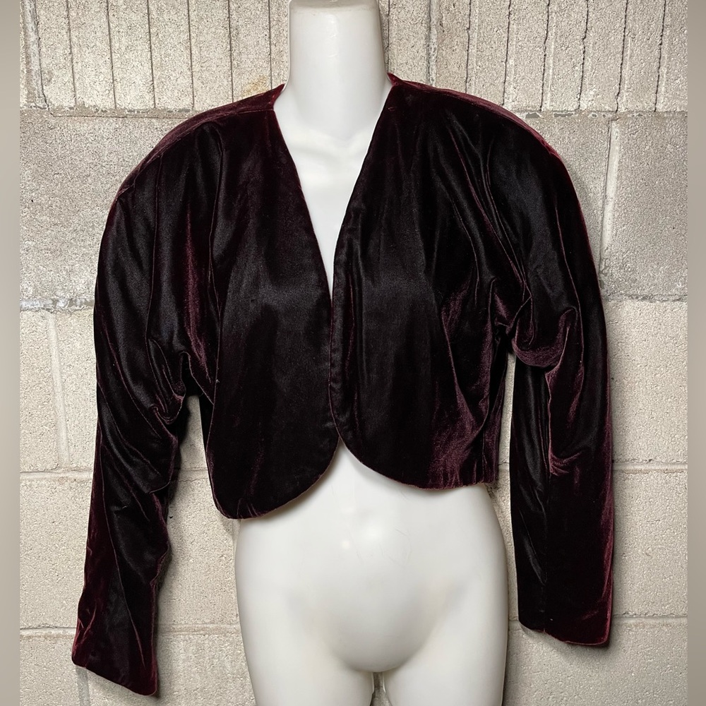 Hampton Nite brand  burgundy Medium size jacket normal wear good conduction.